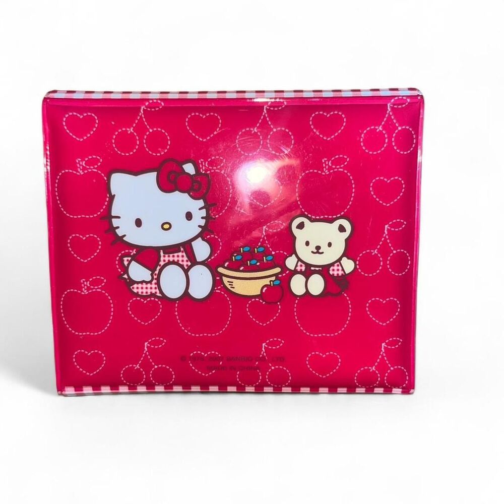 Vintage 2007 Sanrio Hello Kitty Red Vinyl Wallet - Picture 2 of 4